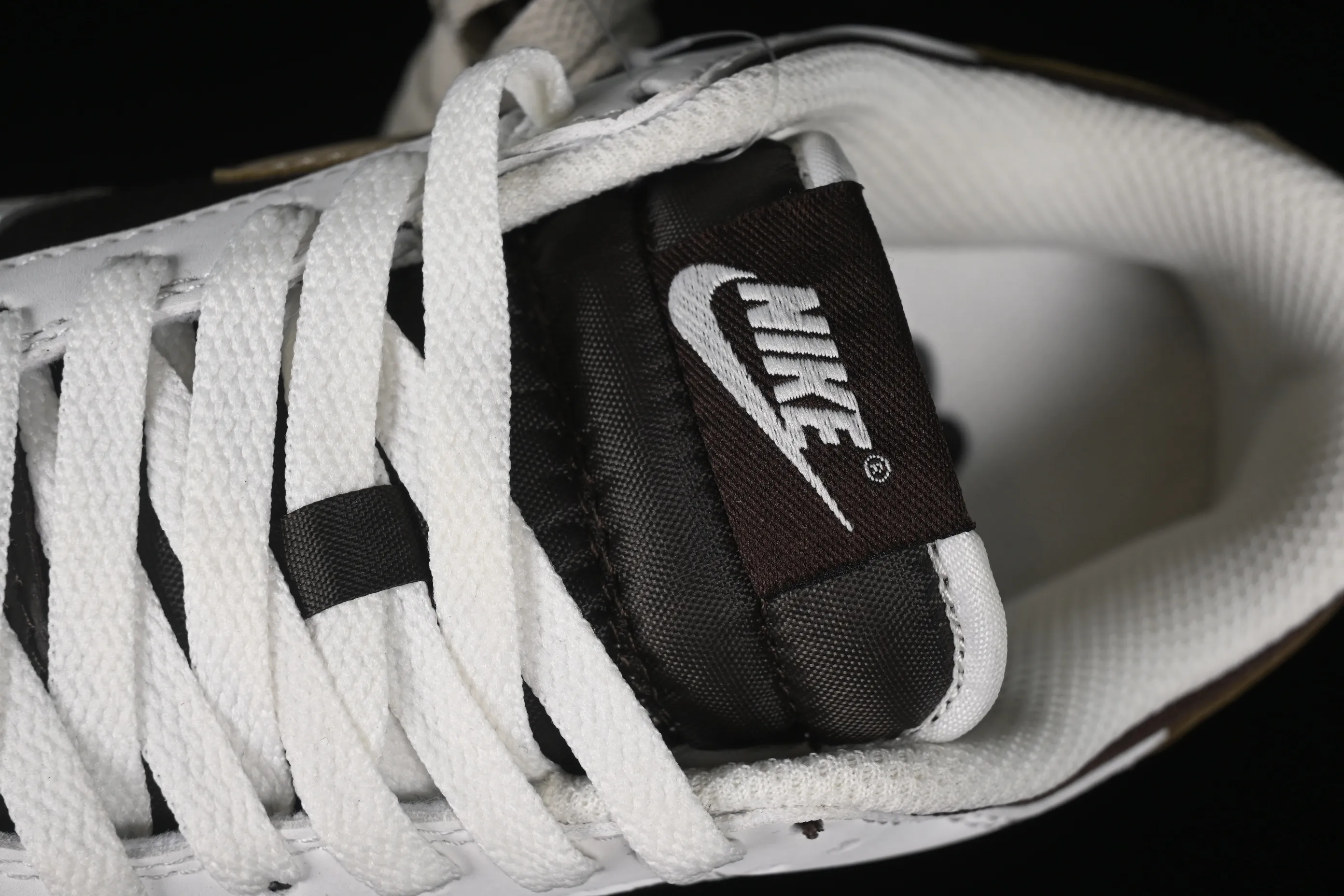 All categories Nk SB Dunk series Nk SB Dunk Low low-top sneakers Nk Dunk Low "Baroque Brown" reverse mocha SB low-top casual sneakers HF4292-100